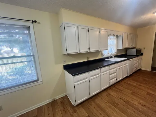 7 Prairie Ln, Marion, KS 66861