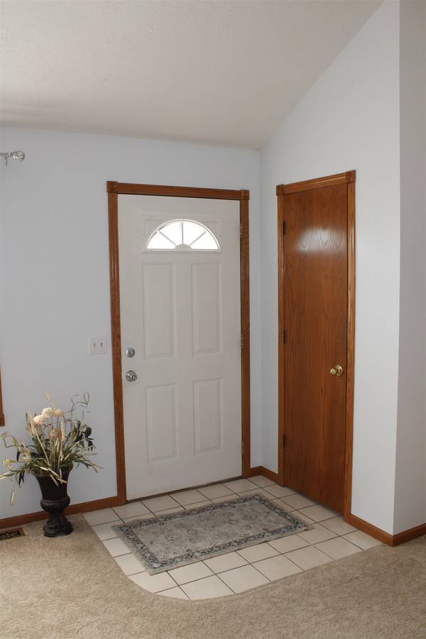 671 Georgetown Rd, Salina, KS 67401