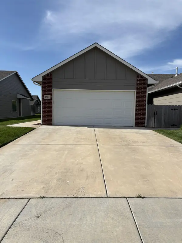 2701-2703 W 55th St N, Wichita, KS 67204