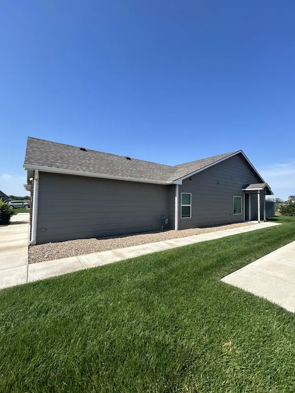 2519-2521 W 55th St N, Wichita, KS 67204