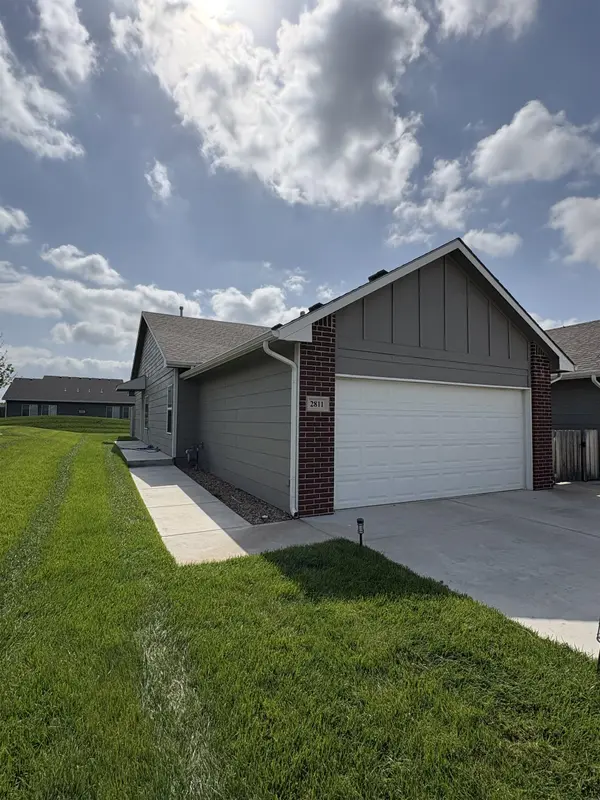 2515-2513 W 55th St N, Wichita, KS 67204