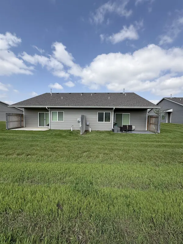 2515-2513 W 55th St N, Wichita, KS 67204