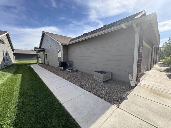 2509-2507 W 55th St N, Wichita, KS 67204