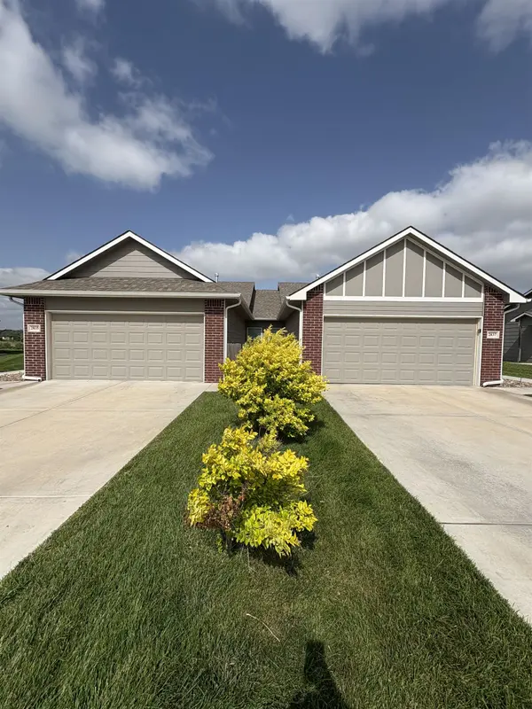 2805-2807 W 55th Ct N, Wichita, KS 67204