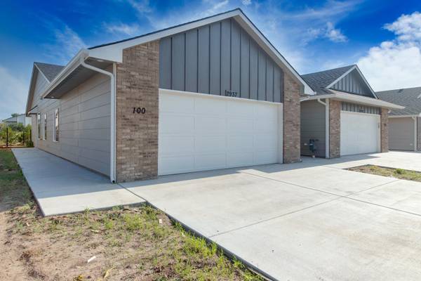 2937 S Maize CT, Wichita, KS 67215