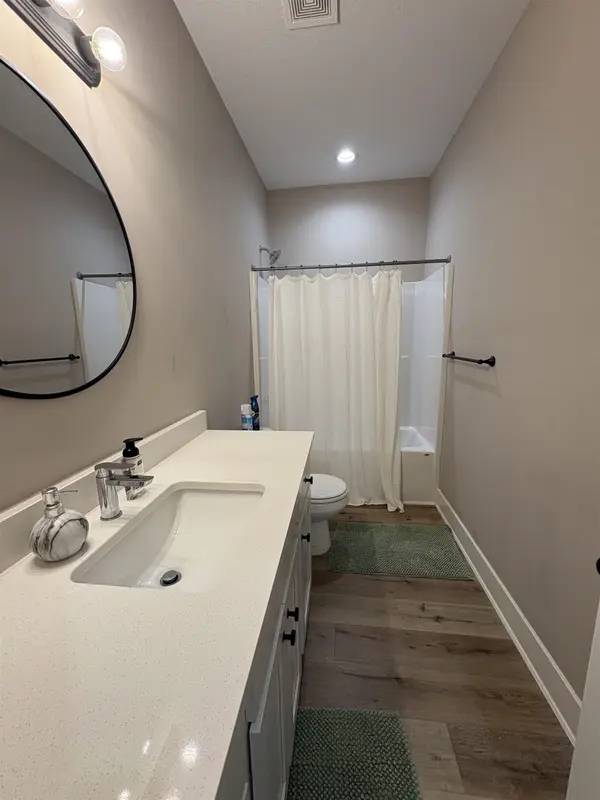 5501-5503 N Sandkey Ct, Wichita, KS 67204