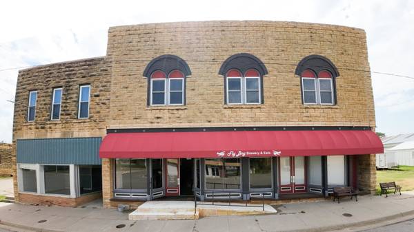 105 N Main St, Sylvan Grove, KS 67481