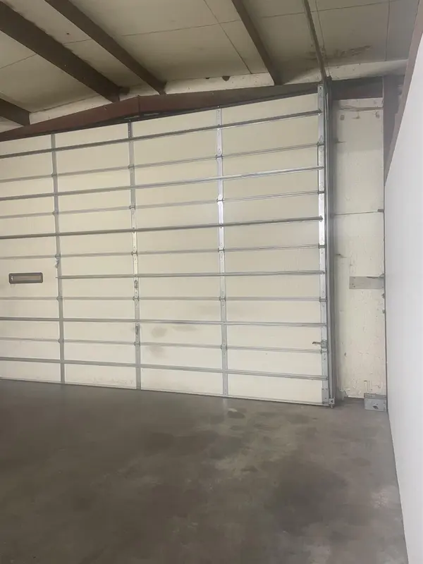 903 E 8th St, Harper, KS 67058