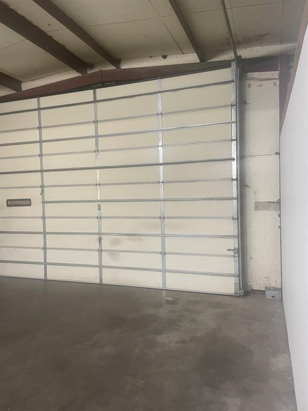 903 E 8th St, Harper, KS 67058