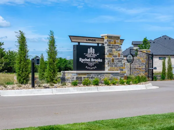 16580 W Hickory Ct, Goddard, KS 67052
