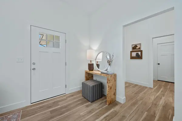 507 E Elmwood St, Park City, KS 67147