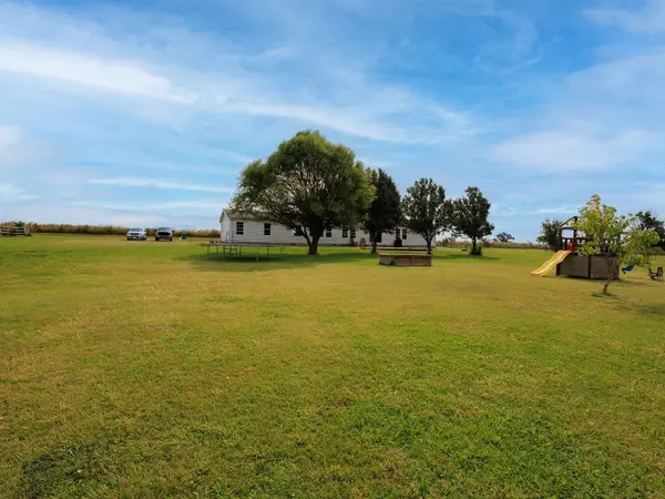 29809 191st Rd, Maple City, KS 67102