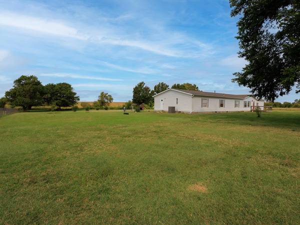29809 191st Rd, Maple City, KS 67102