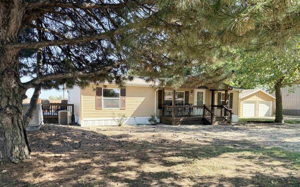 2128 Schlotthauer, Marion, KS 66861