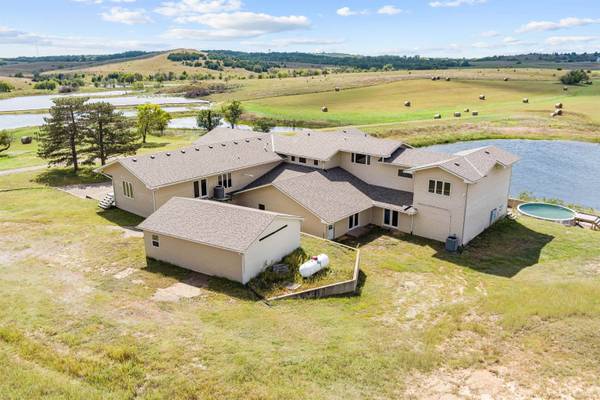 279 N 170th Rd, Bennington, KS 67422