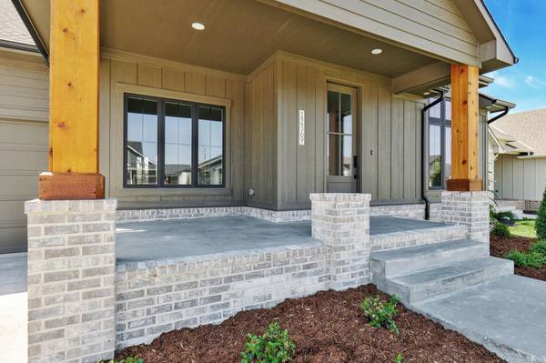 12369 E Woodspring Ct, Wichita, KS 67226