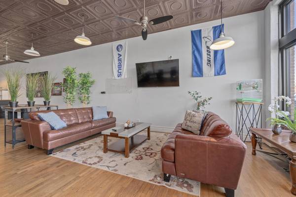 103 W Spring Ave, Conway Springs, KS 67031