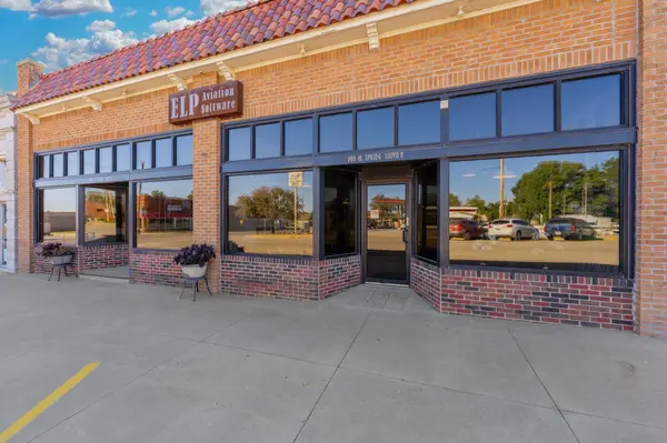 103 W Spring Ave, Conway Springs, KS 67031