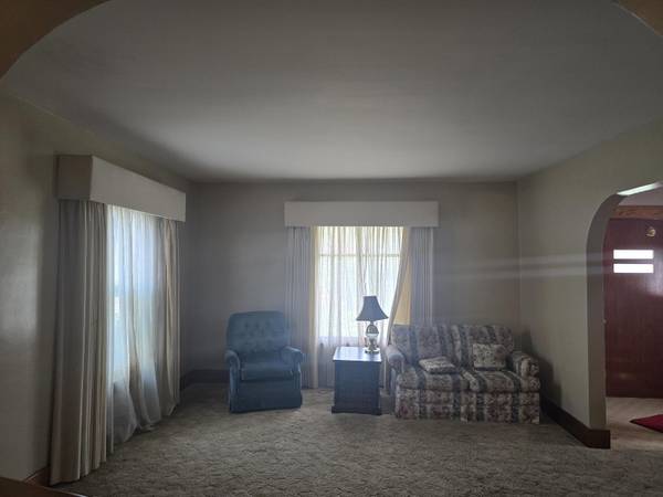 202 E Parallel St, Clifton, KS 66937
