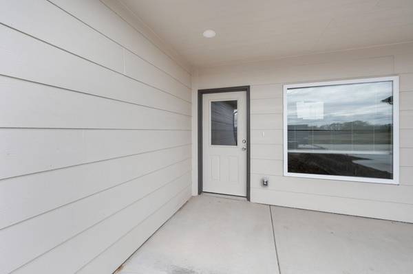 841 S Wybern St, Valley Center, KS 67147-8977