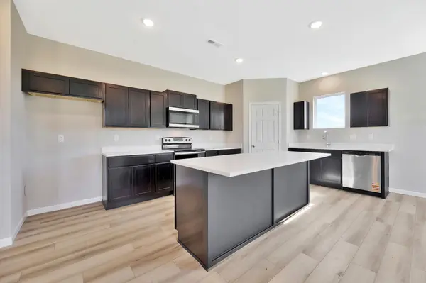 9149 Chris Ct, Bel Aire, KS 67226