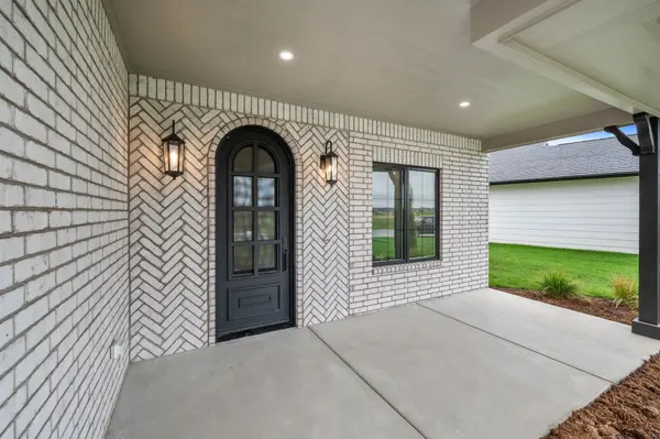 6134 N Hiebert Dr, Park City, KS 67219