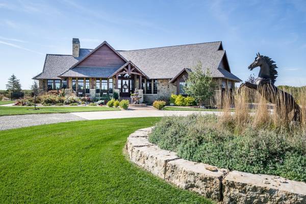 1051 N Blackstone Rd, Milton, KS 67106