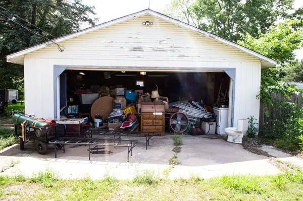 115 S 5th St, Fredonia, KS 66736