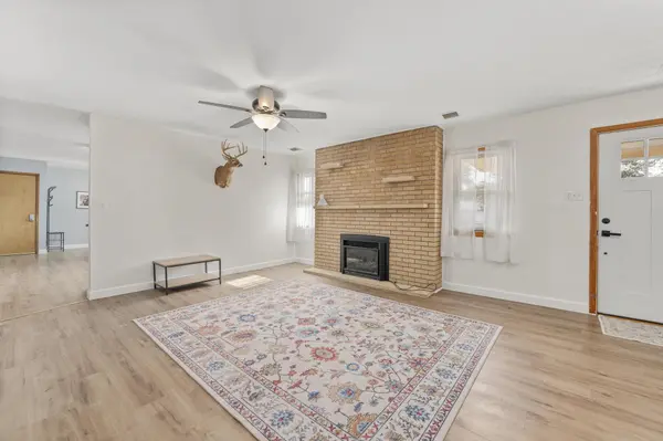405 Circle Dr, Wellington, KS 67152