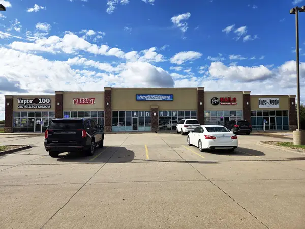 210 S Centennial Dr, Mcpherson, KS 67460