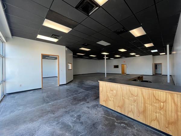 210 S Centennial Dr, Mcpherson, KS 67460