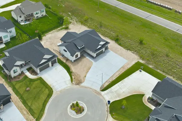 4997 N Emerald, Maize, KS 67101