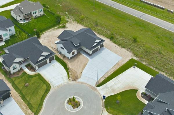 4997 N Emerald, Maize, KS 67101