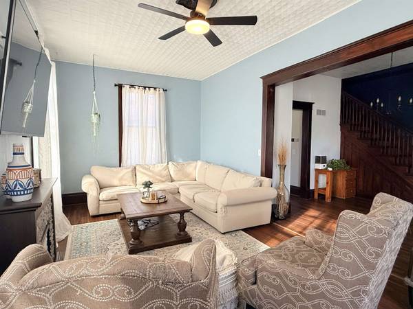 203 N 2nd St, Marion, KS 66861