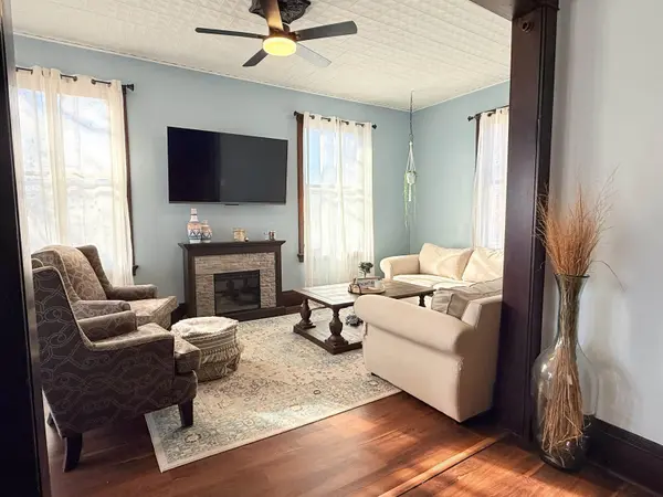 203 N 2nd St, Marion, KS 66861