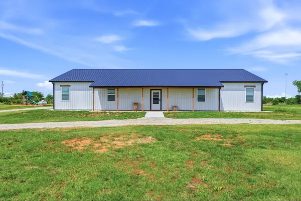 25505 S Haven Rd, Mount Hope, KS 67108