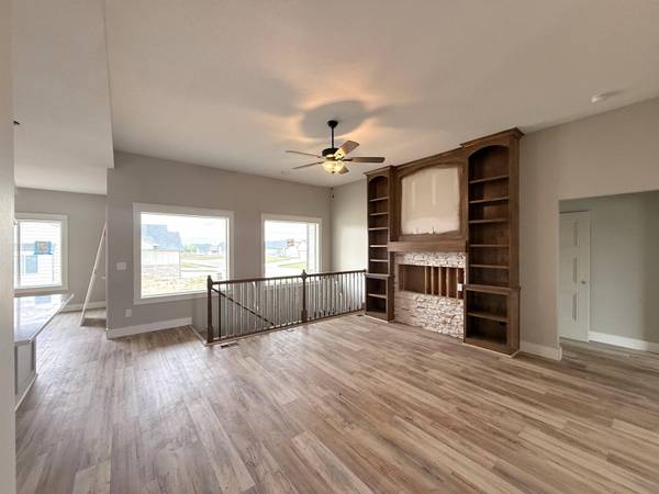 2153 S Chateau Ct, Wichita, KS 67207