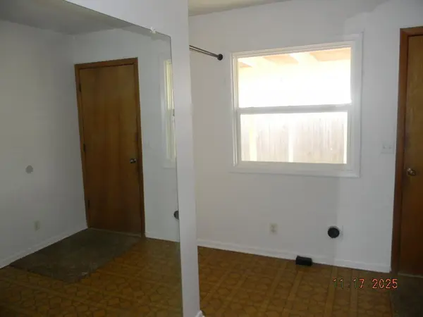 354 N Slade, Haysville, KS 67060