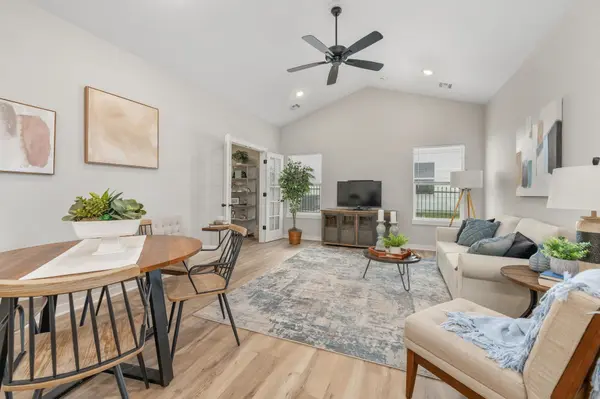 2144 E Elk Ridge Ave, Goddard, KS 67052