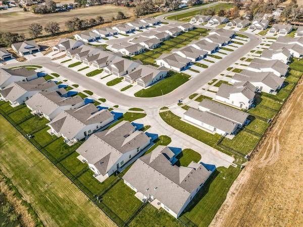 4507-4509 N Sandplum St, Wichita, KS 67205