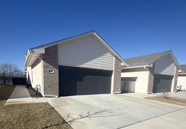 4551-4549 N Sandplum St, Wichita, KS 67205