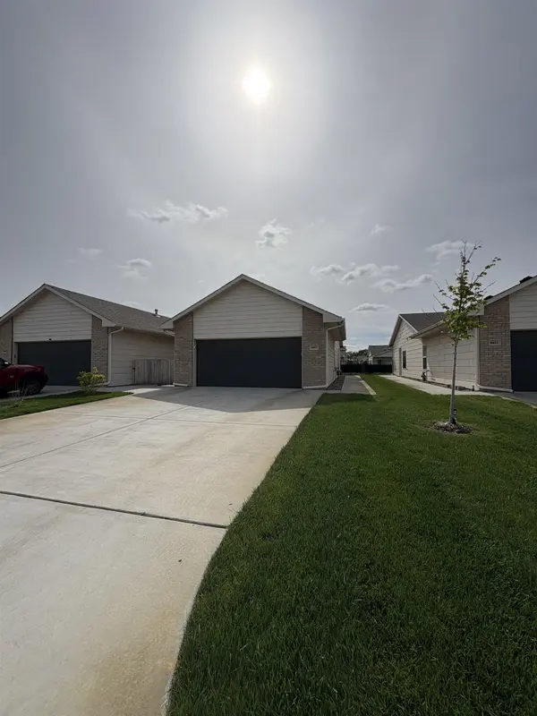 4545-4543 N Sandplum St, Wichita, KS 67205