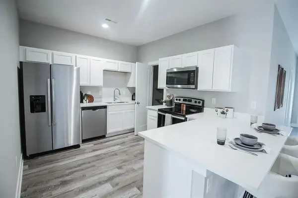 16430-16432 W Lynndale St, Goddard, KS 67052