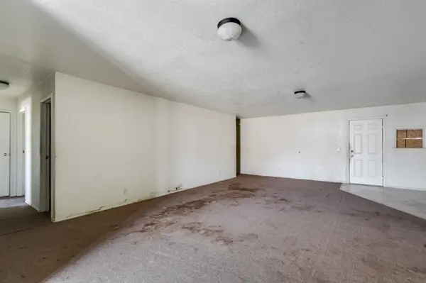 1501 E Berkeley St, Wichita, KS 67216