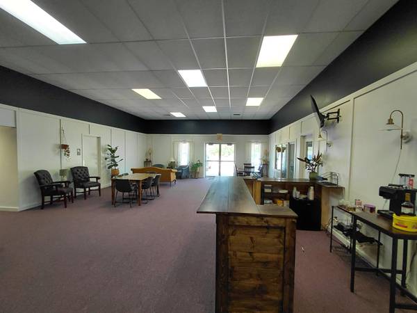 326 W Botkin St, Wellington, KS 67152