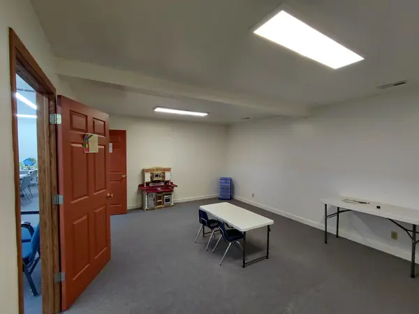 326 W Botkin St, Wellington, KS 67152