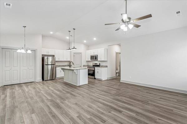 2941 S Bunker Hill Ct., Wichita, KS 67210