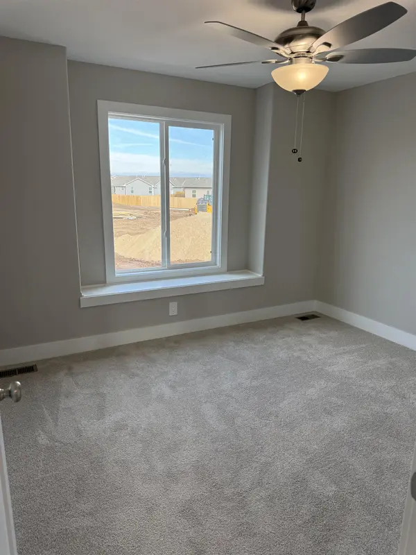 2373 S Saddle Cir, Wichita, KS 67235