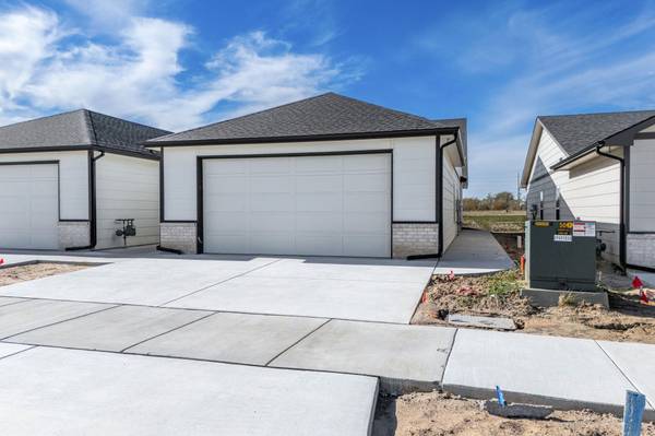 809 S Jay, Valley Center, KS 67147-8948