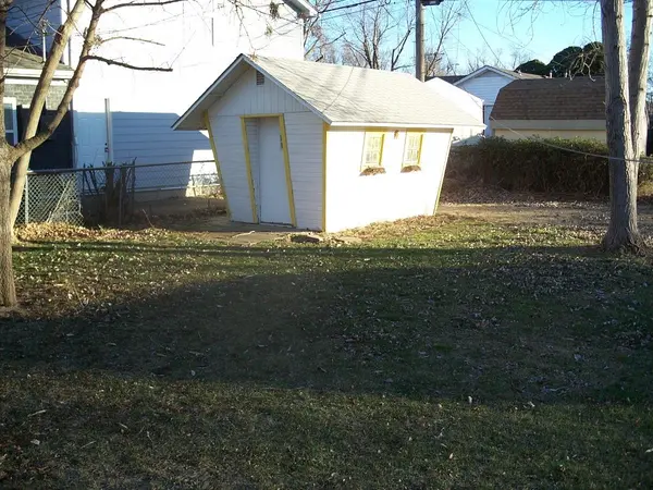 7609 E indianapolis, Wichita, KS 67207